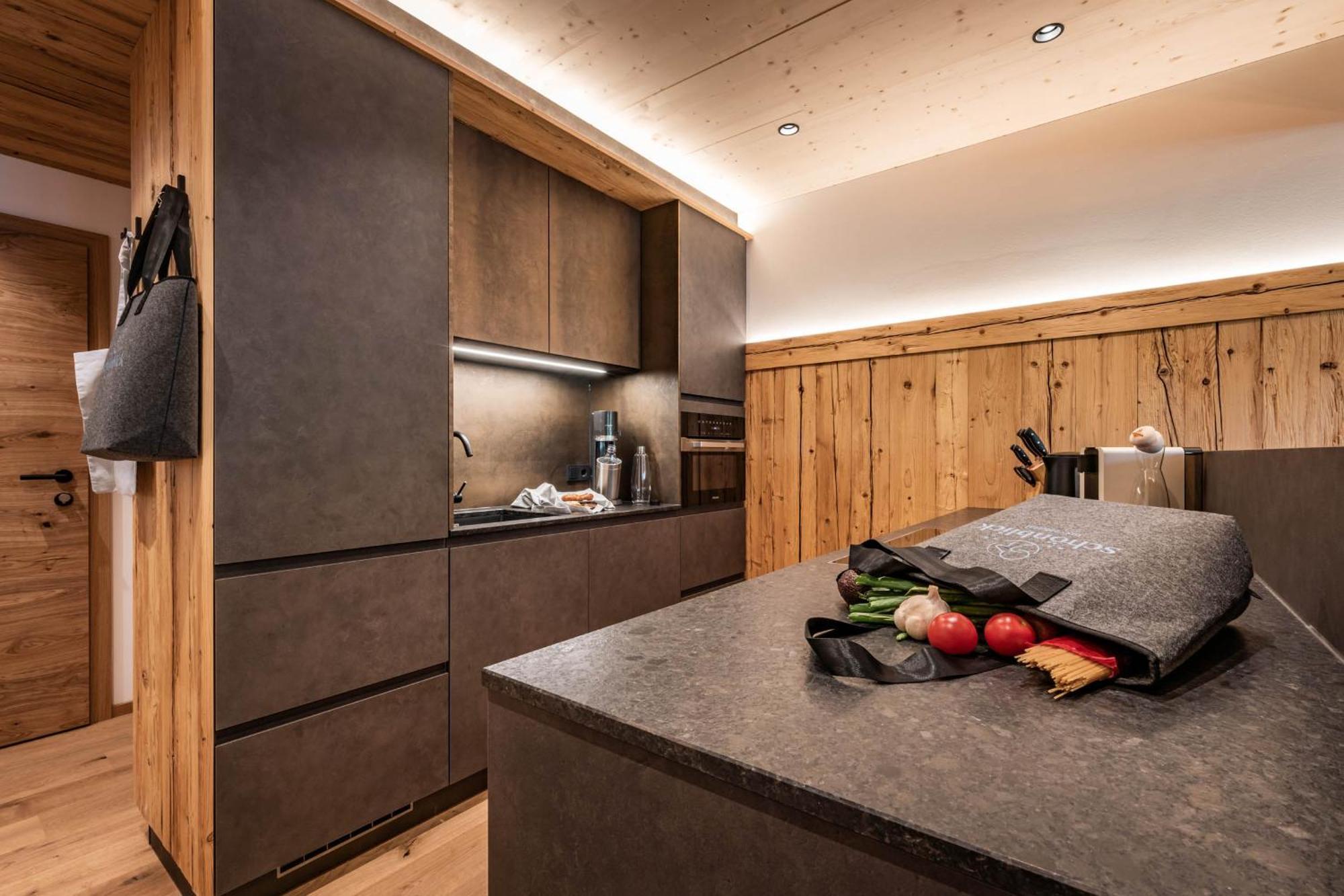 Schoenblick Appartements Тукс Экстерьер фото