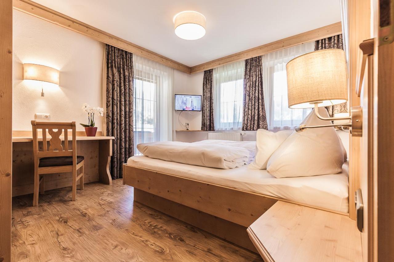 Schoenblick Appartements Тукс Экстерьер фото